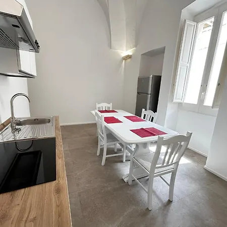 Palazzo Casto Cm - & Aparthotel