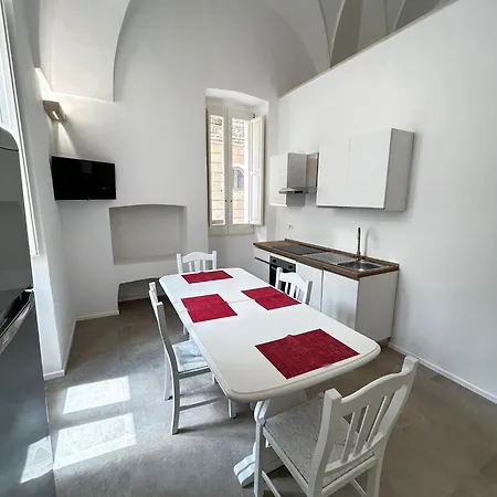 Palazzo Casto Cm - & * Matino
